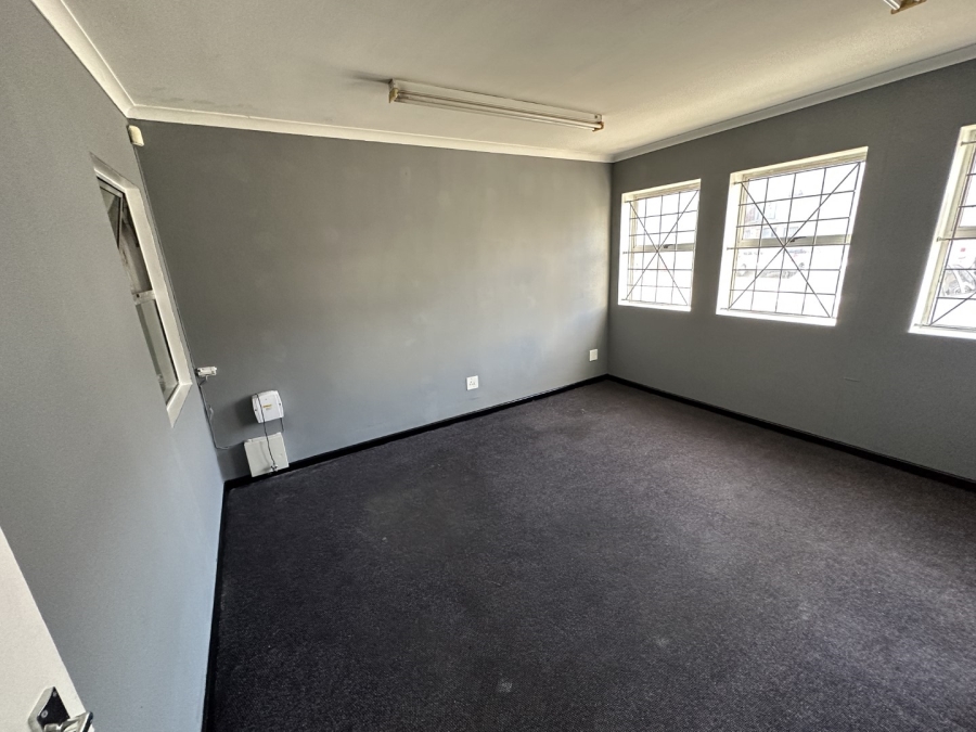 To Let commercial Property for Rent in Montague Gardens Western Cape